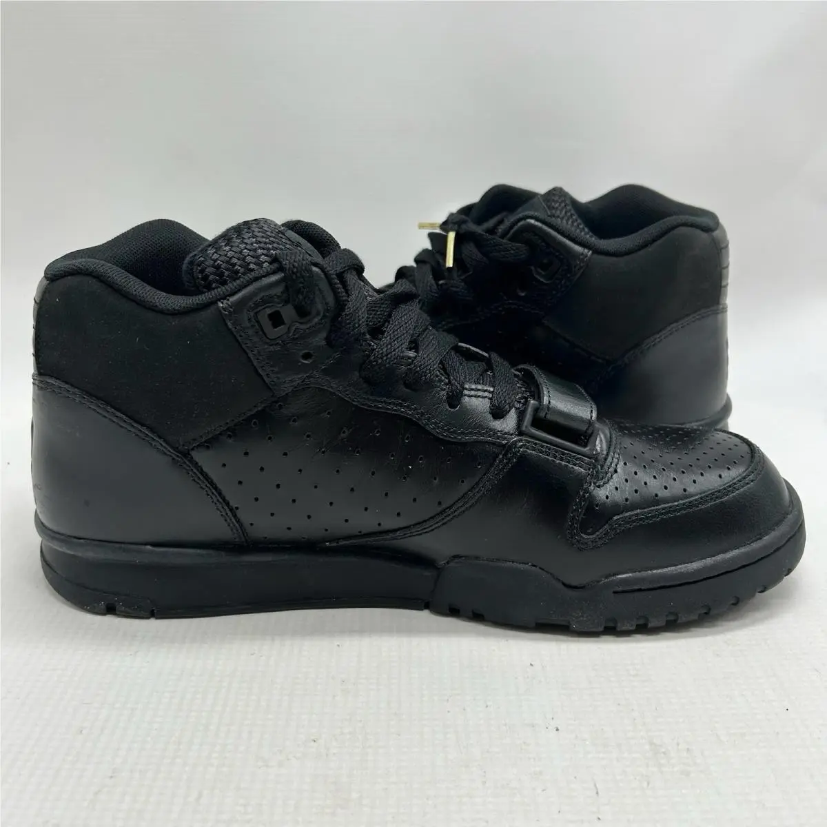 Nike shoes - Nike Air Trainer 1 Mid - 532303-090 - Black 5