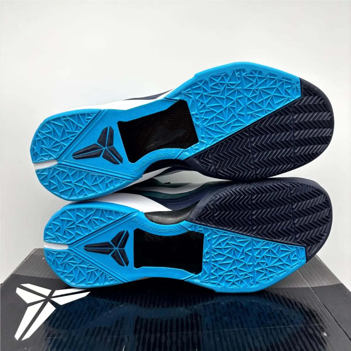 Nike shoes - Nike Zoom Kobe 7 488371-401 - 488371-401 - Green Blue Black (UPC: 886737526613) 3