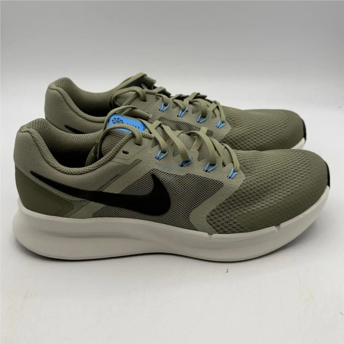 Run Swift 3 Shoes Men Size 10 Silver Sage Black Running DR2695-300 by Nike