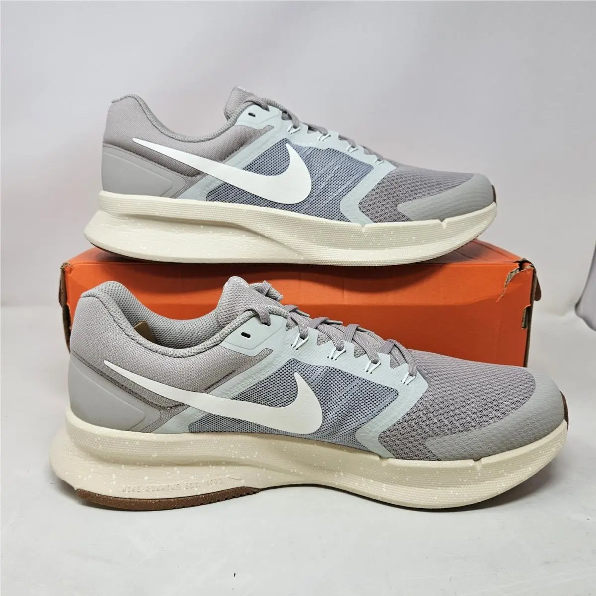 Nike shoes - runswift 3 - runswift - DR2695-013 - Gray 0