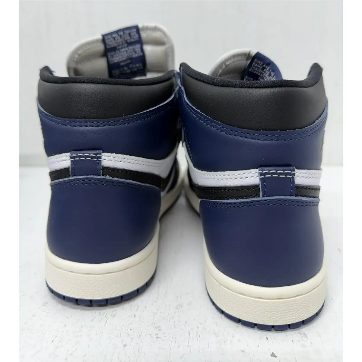 Nike shoes - AIR JORDAN 1 RETRO HIGH OG - Multi-Color (UPC: 196608236160) 3