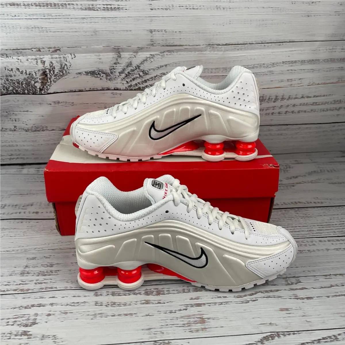 Nike shoes - Nike Shox R4 - Shox - White (UPC: 197862794960) 0