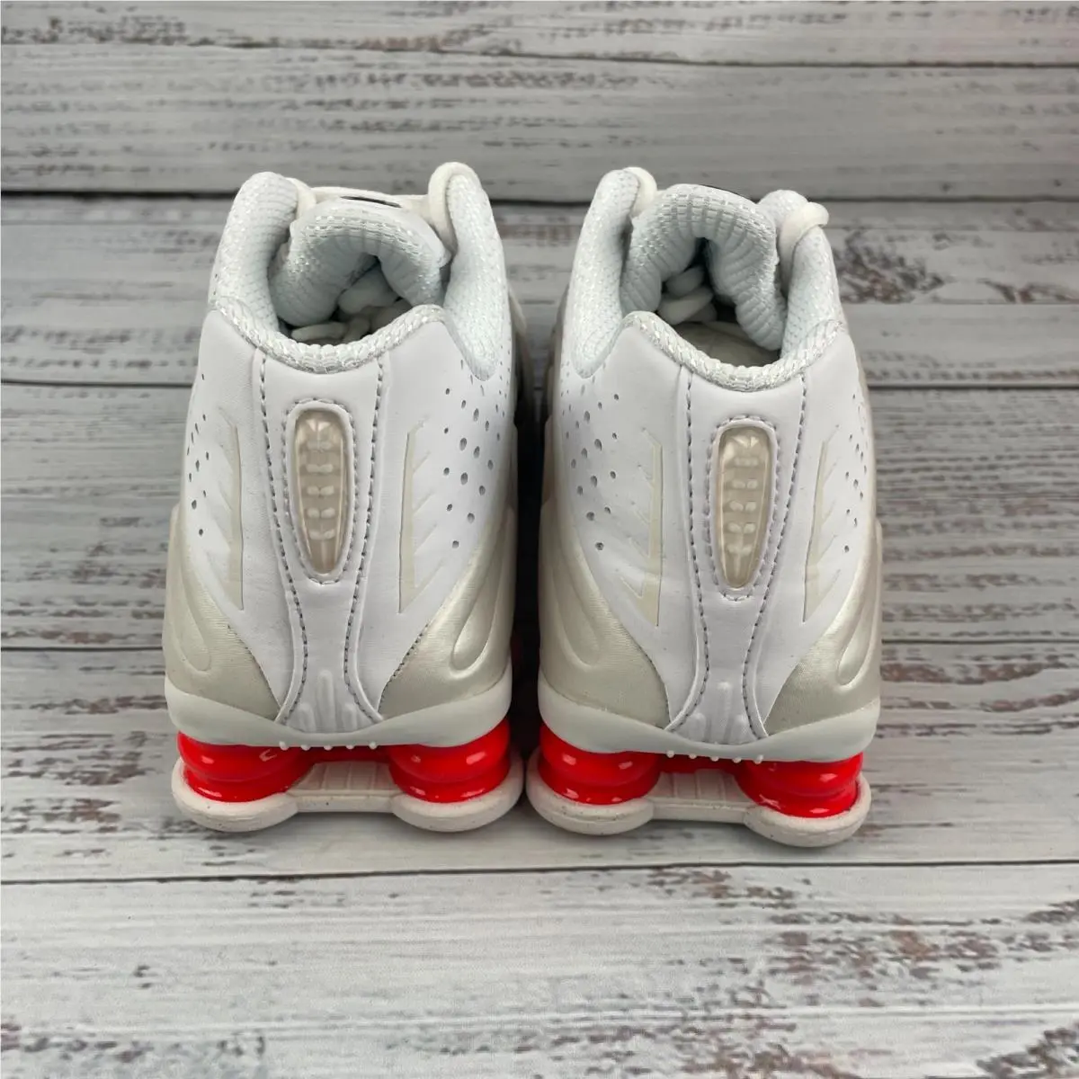 Nike shoes - Nike Shox R4 - Shox - White (UPC: 197862794960) 3