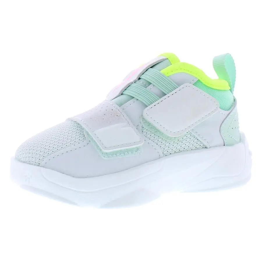 Nike shoes - DO9512367 - DO9512367 - Barely Green/Flash Crimson, Main: Green (UPC: 196149483474) 3