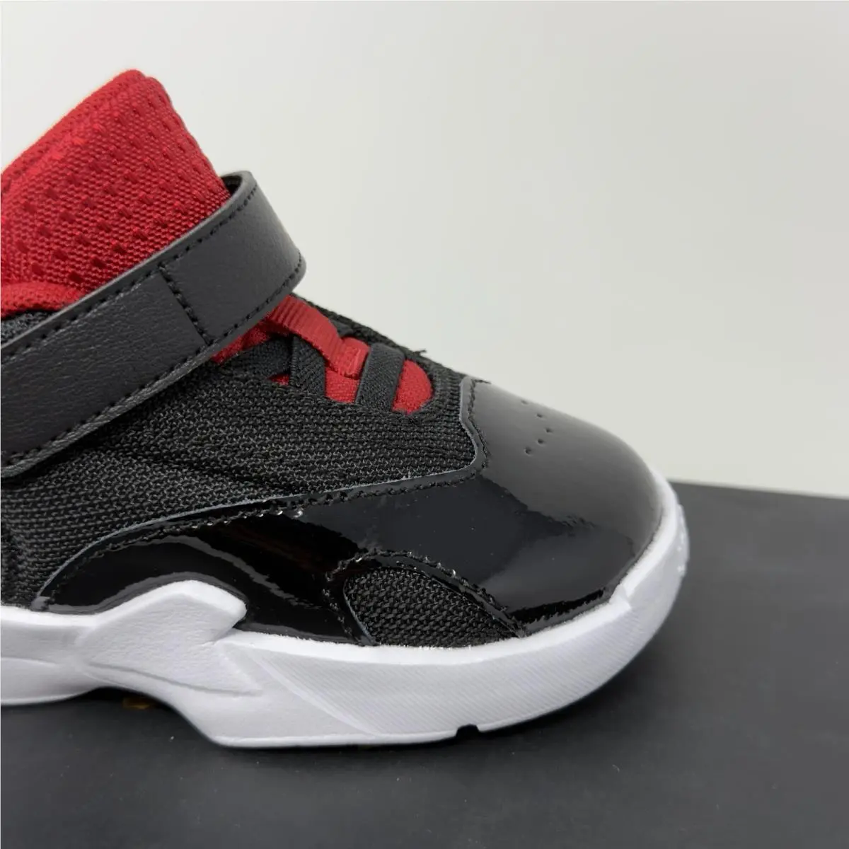 Nike shoes - Jordan Max Aura 6 - Max Aura - FQ8296 FQ8296-006 - Black/Red/White (UPC: 0197597024769) 1