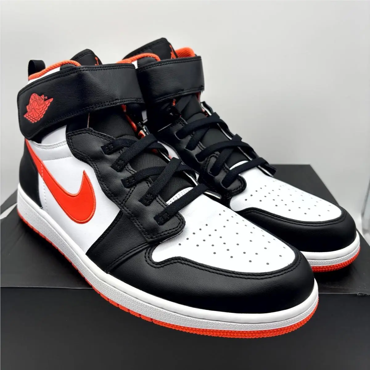 Nike shoes - Nike Air Jordan 1 High FlyEase CQ3835-008 - CQ3835-008 - White (UPC: 194953258431) 0