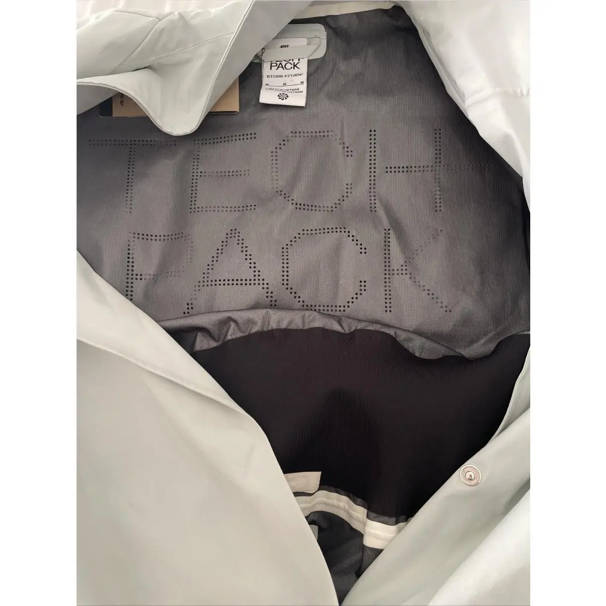 Nike clothing - Nike TeckPack - TeckPack - DV8230-034 - Light Gray (UPC: 0196153598720) 15