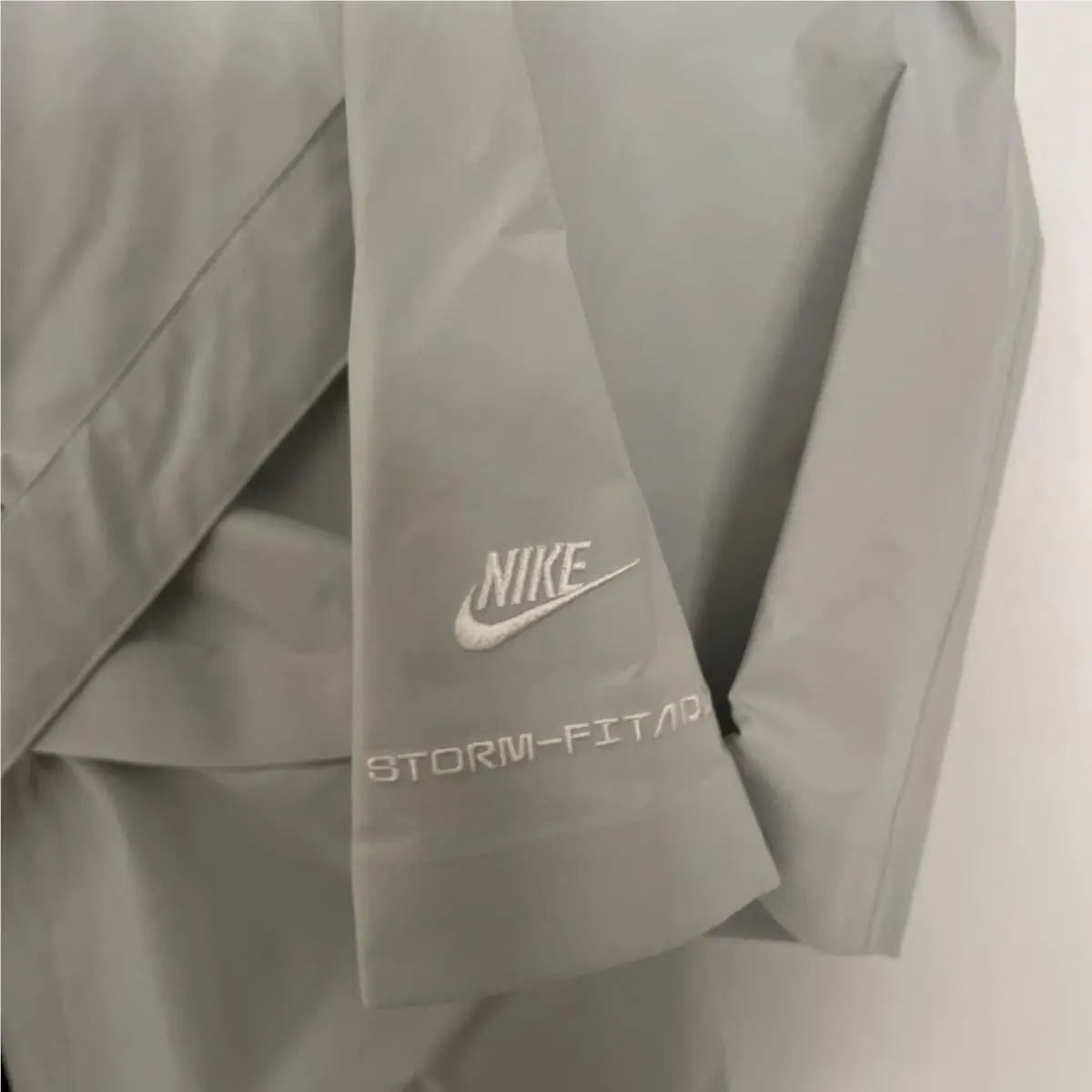 Nike clothing - Nike TeckPack - TeckPack - DV8230-034 - Light Gray (UPC: 0196153598720) 2