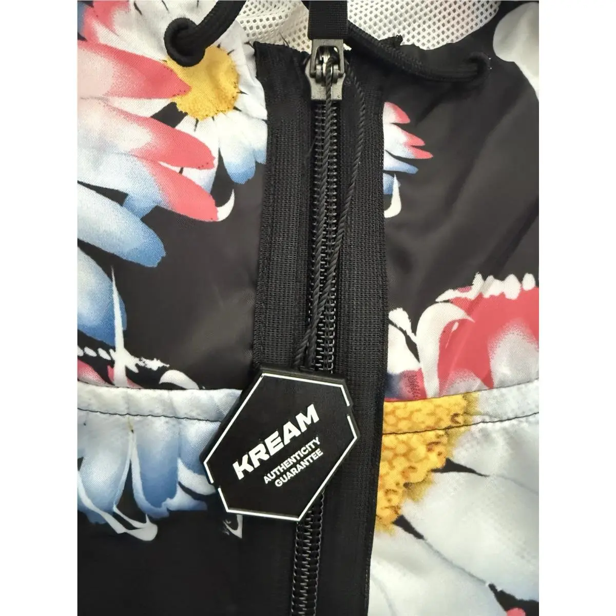 Nike clothing - Nike Dri-Fit - Floral 1