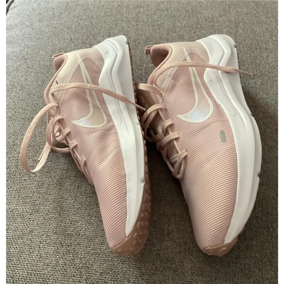 Nike shoes - White-pink 1