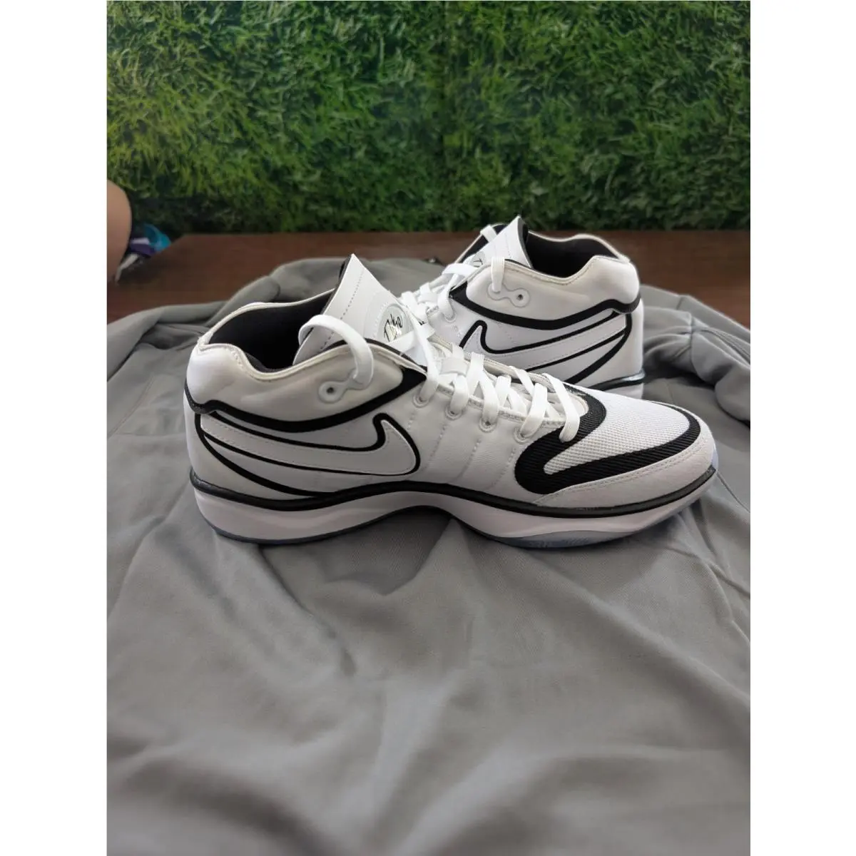 Nike shoes - Nike Air Zoom GT Hustle 2 - White 2