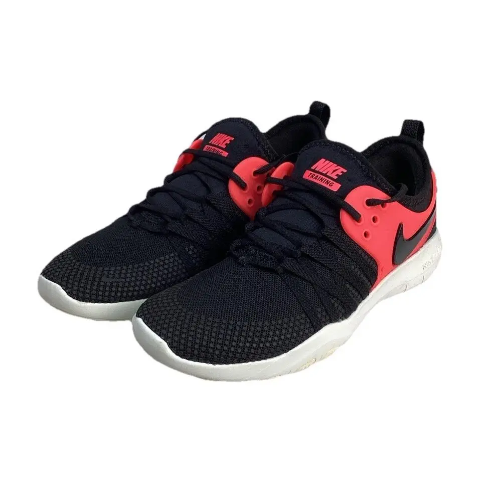 Free TR 7 Women’s Size 5 US Black/ Solar Red by Nike