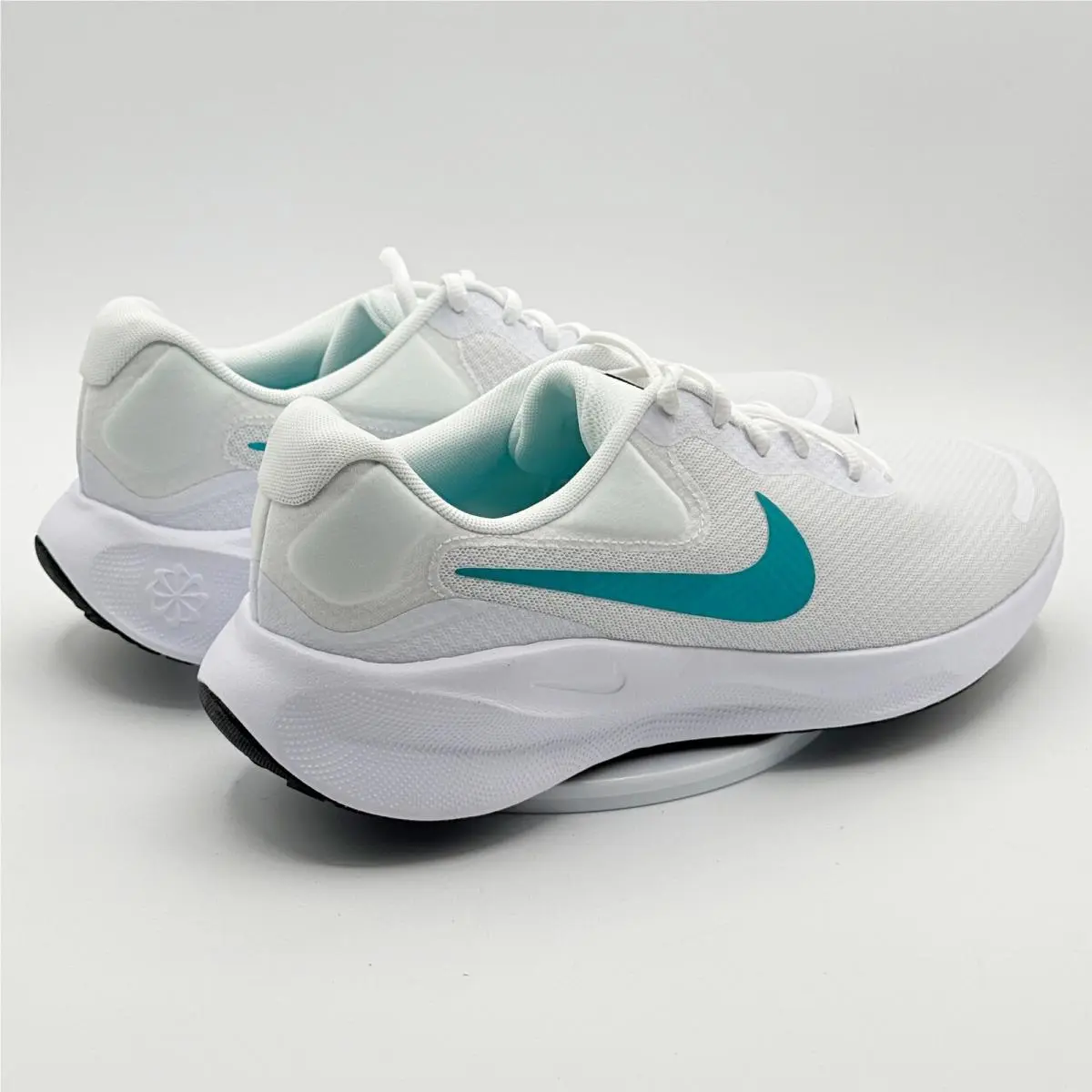 Nike shoes - Nike Revolution 7 - Revolution - FB2207-103 - White (UPC: 197600709676) 1