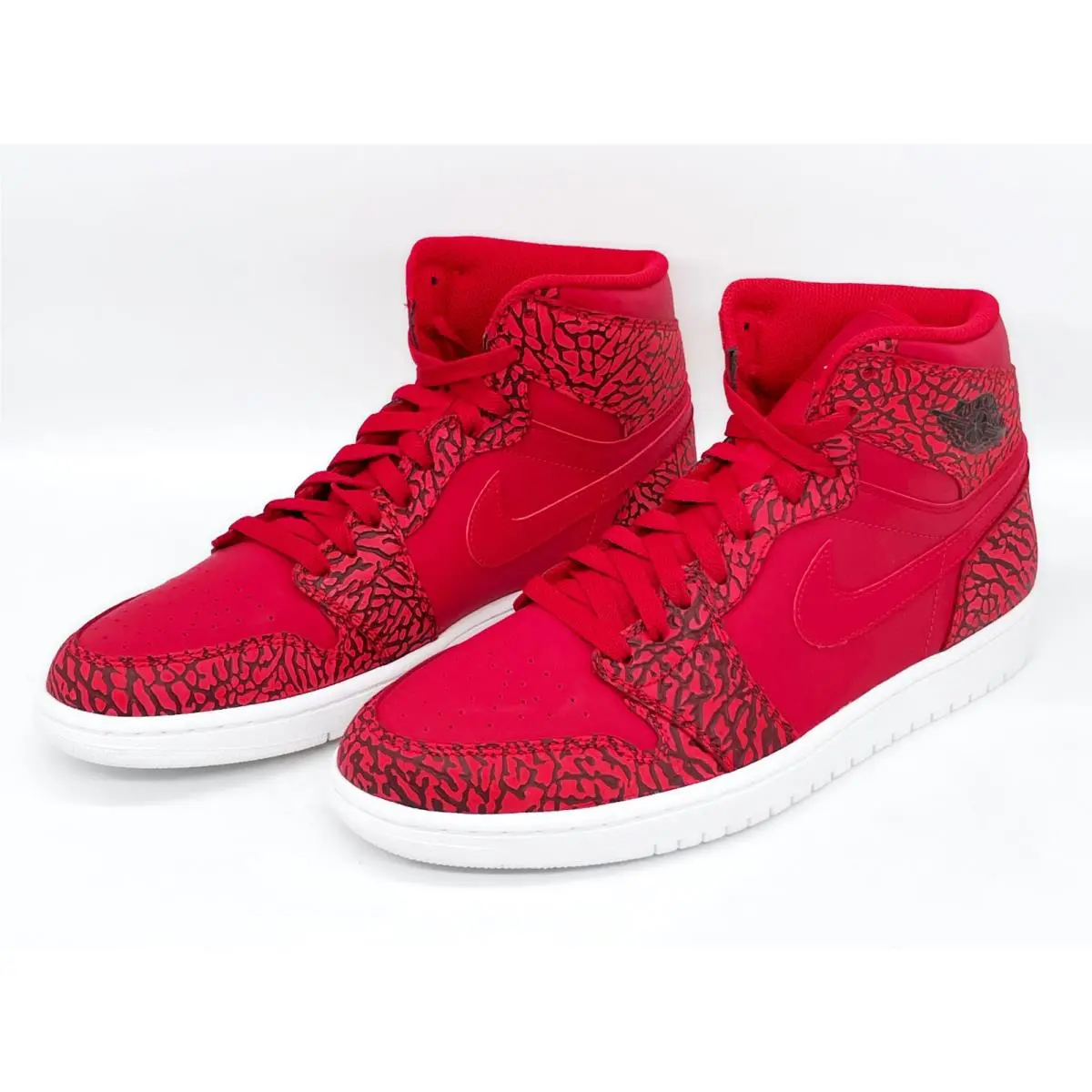 Nike shoes - Air Jordan 1 Retro High - 839115600 - Red 2