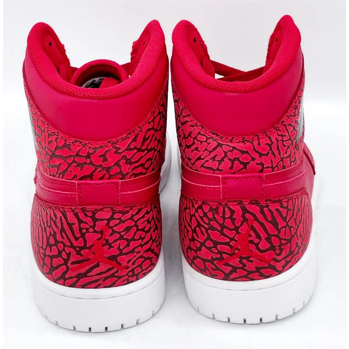 Nike shoes - Air Jordan 1 Retro High - 839115600 - Red 4