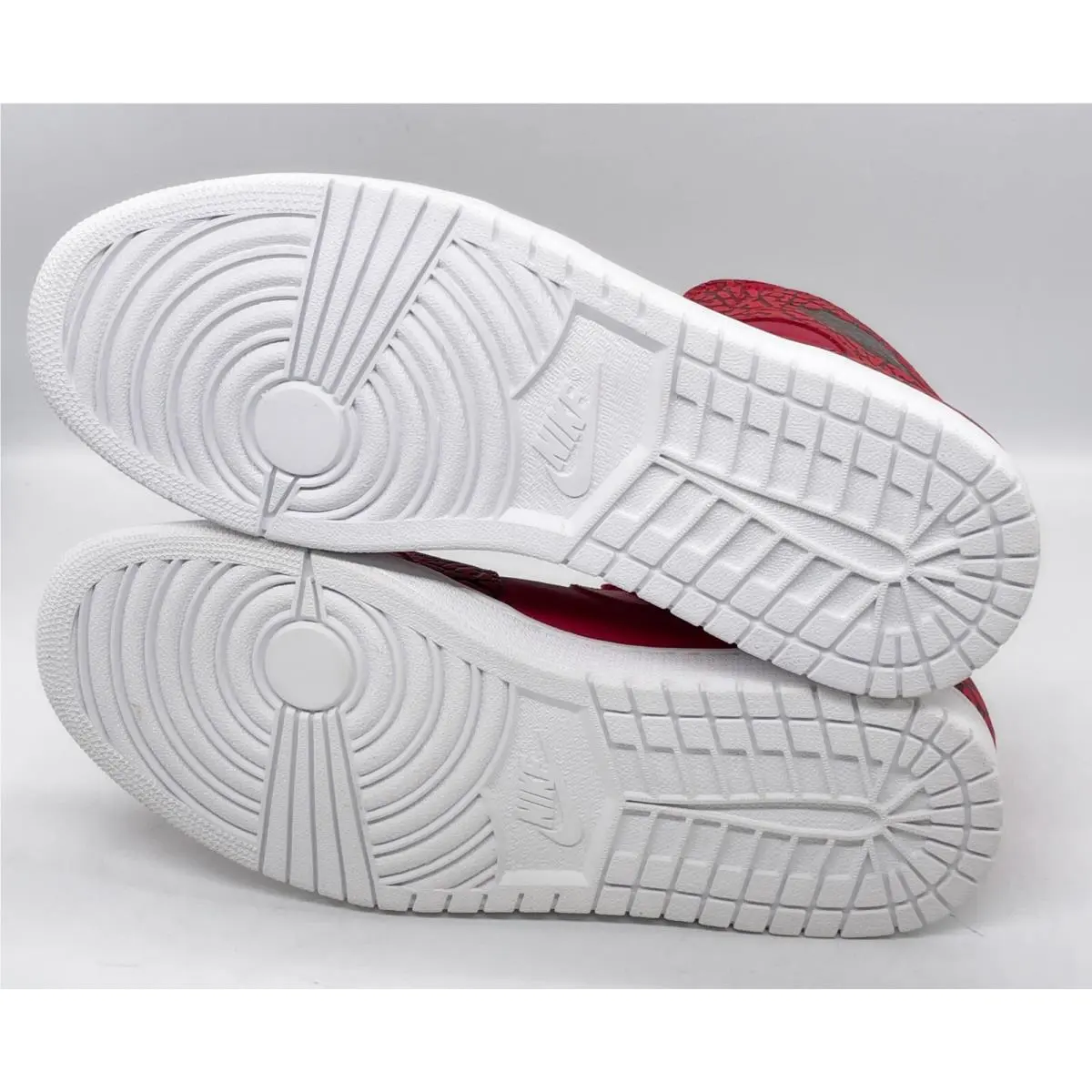 Nike shoes - Air Jordan 1 Retro High - 839115600 - Red 7