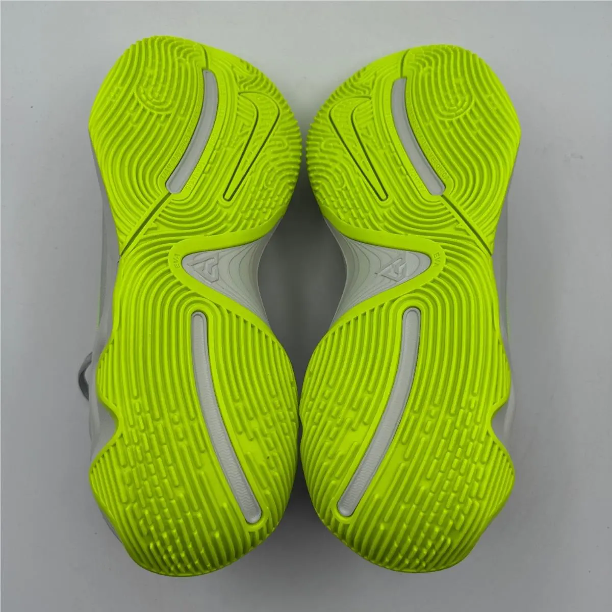 Nike shoes - Nike Giannis Immortality 4 - Giannis Immortality - Gray 4
