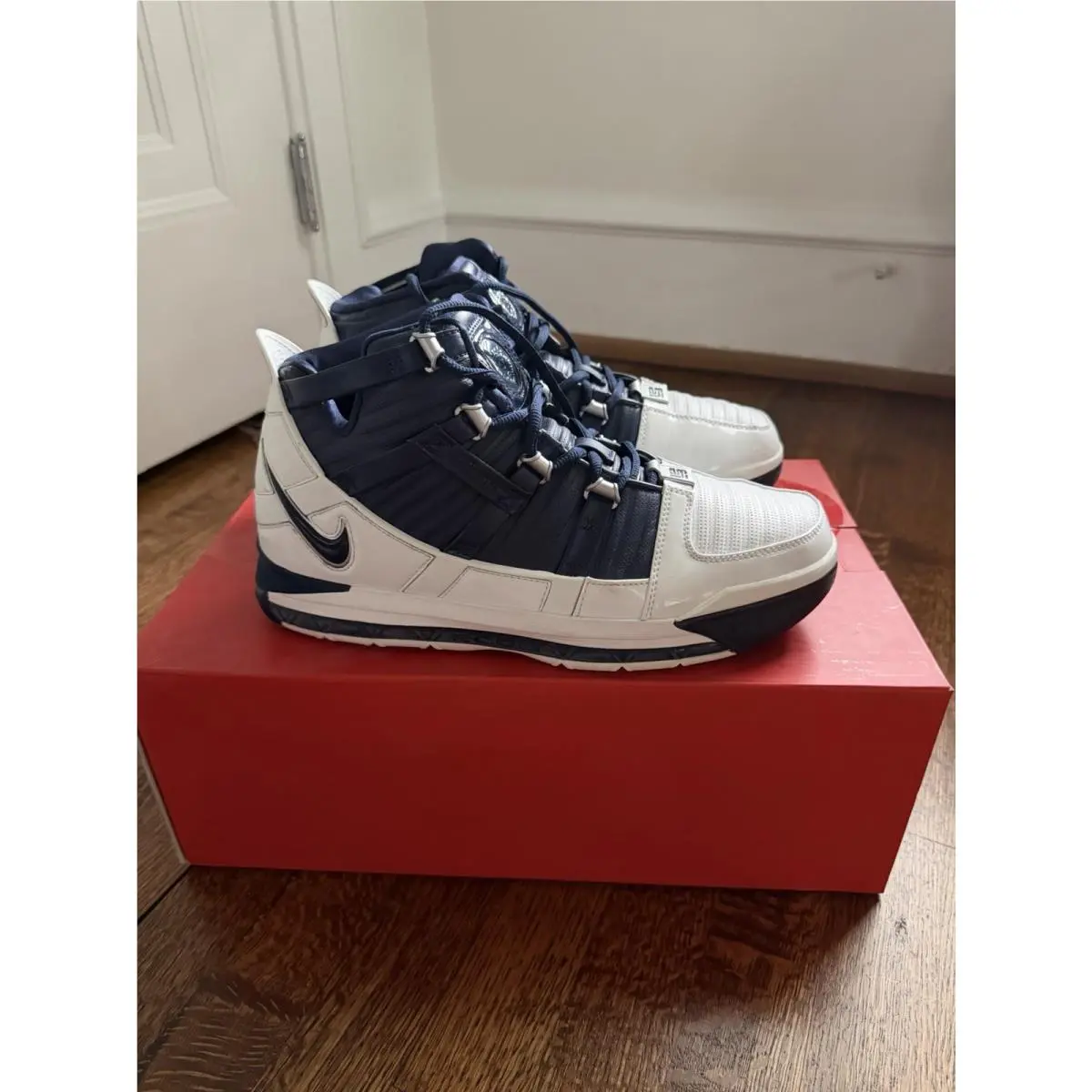 Nike shoes - Nike Zoom LeBron 3 - Zoom LeBron - AO2434-103 - Blue, Manufacturer: White/Midnight Navy-Metallic Silver (UPC: 0192499944474) 0