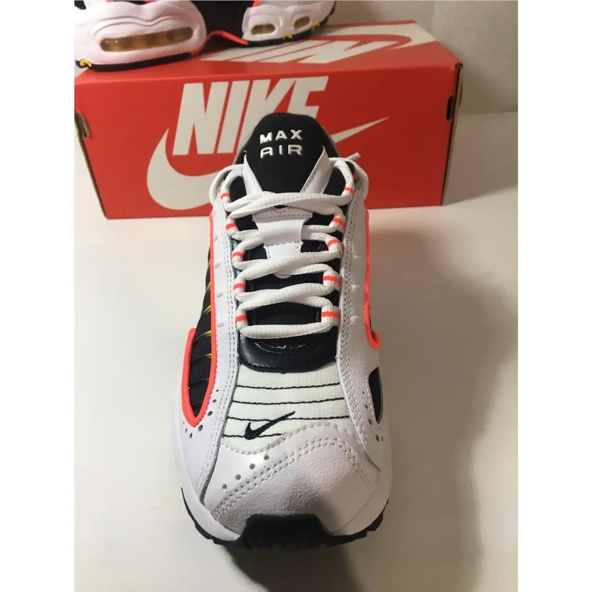 Nike shoes - Nike Air Max Tailwind IV - White 2