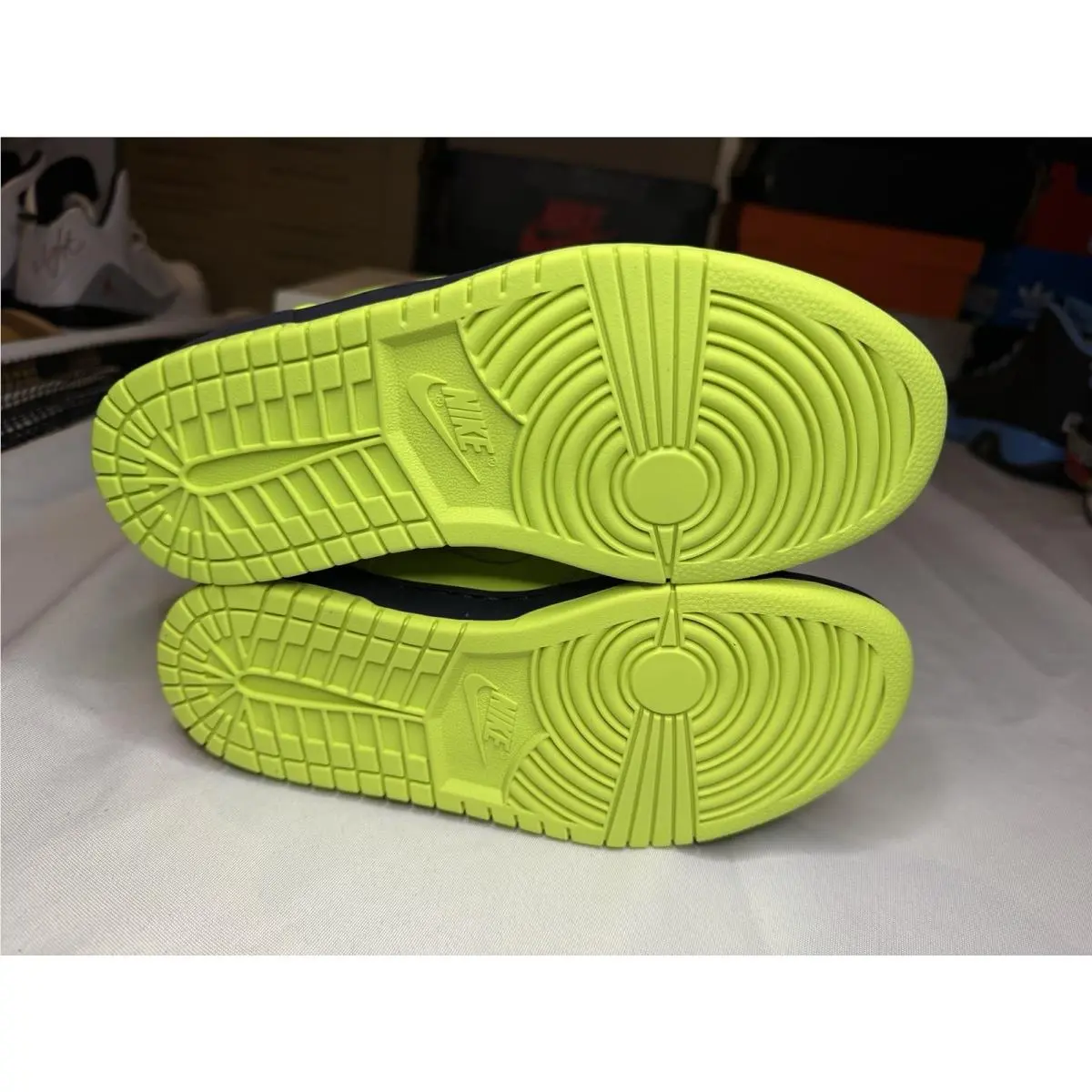 Nike shoes - Nike Dunk - Dunk - 776446-774 - Yellow 3