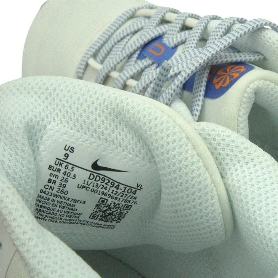 Nike shoes - White 5