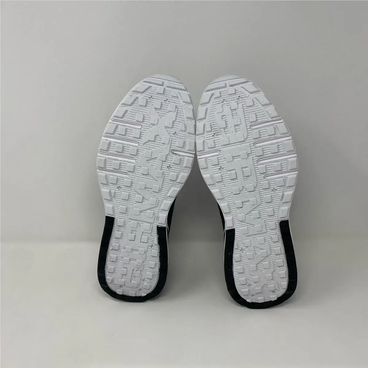 Nike shoes - Black (UPC: 198485822788) 2
