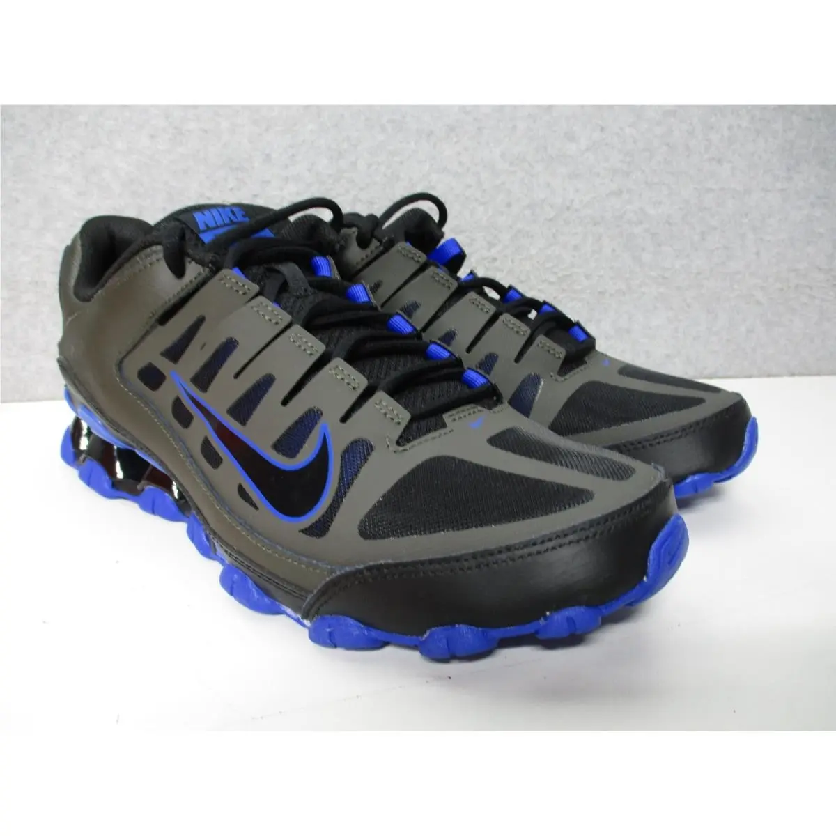 Nike shoes - Nike Reax 8 TR Mesh - Black 1