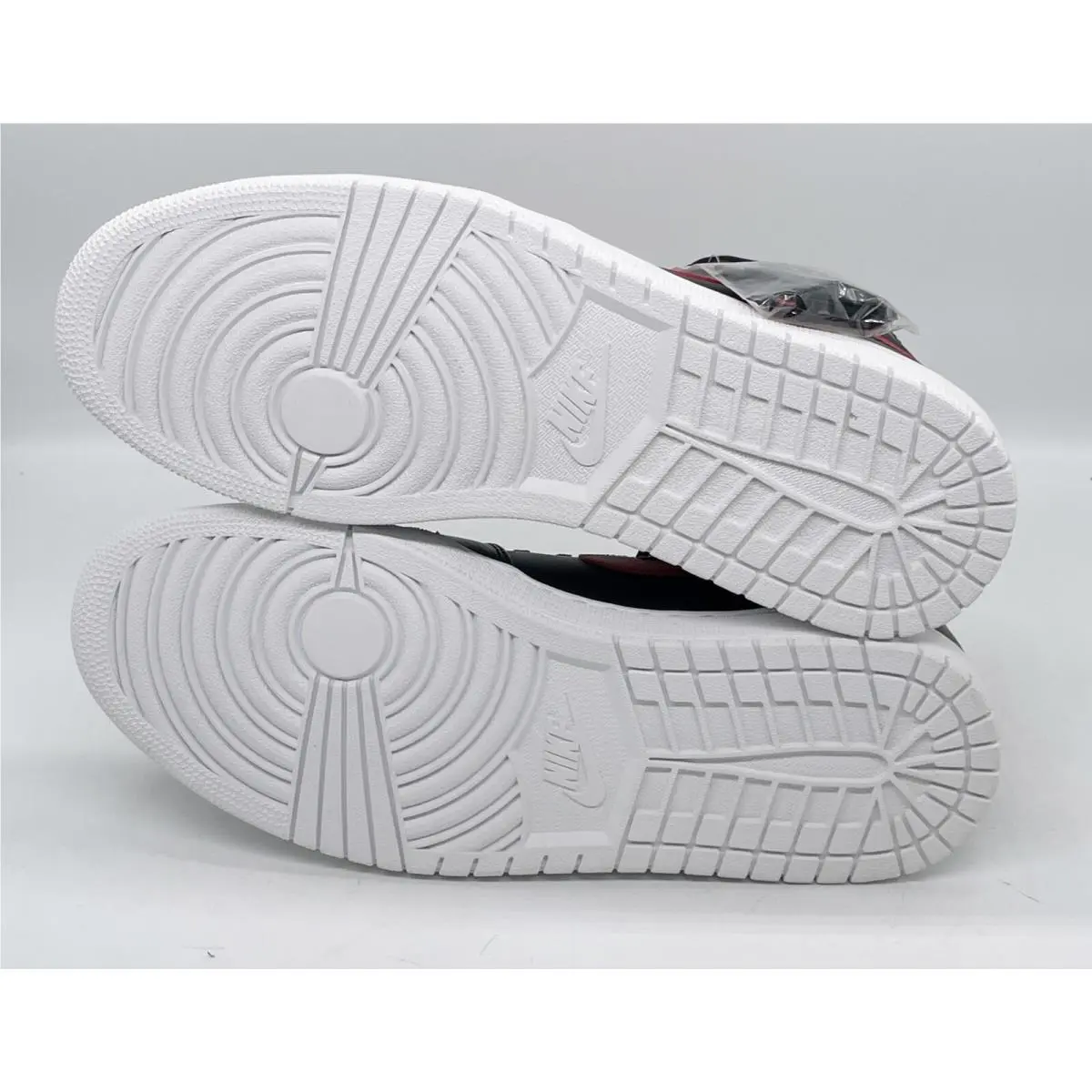 Nike shoes - Jordan 1 Retro High - Retro High - 332550-012 - Black Red White 7