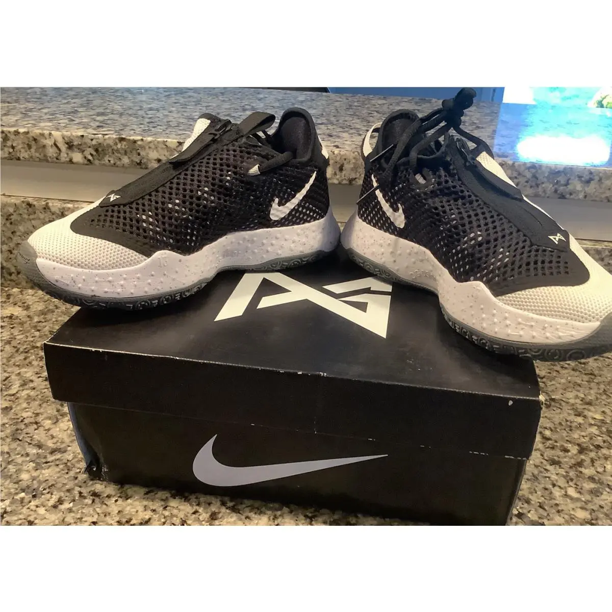 Nike shoes - PG 4 - Various 0