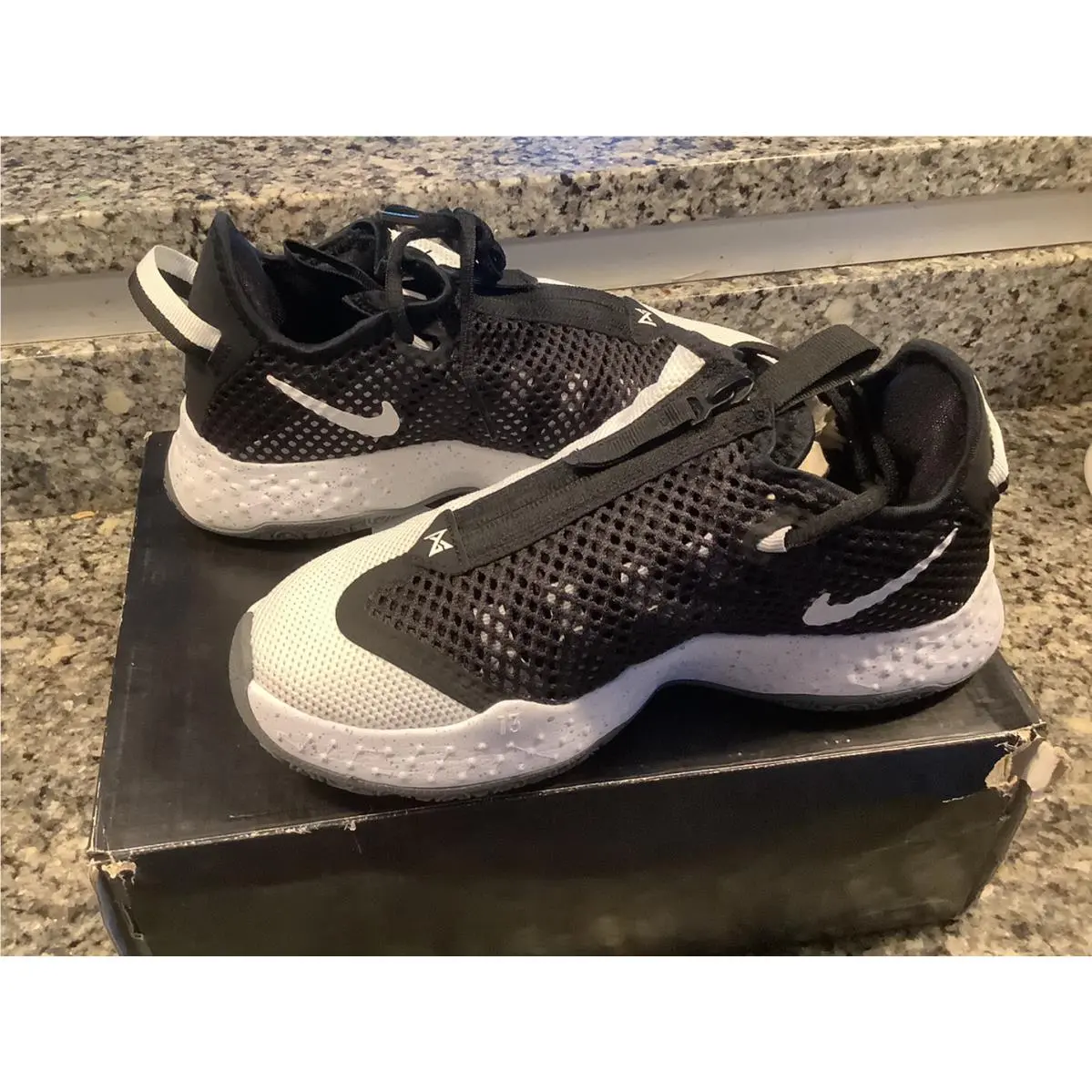 Nike shoes - PG 4 - Various 3