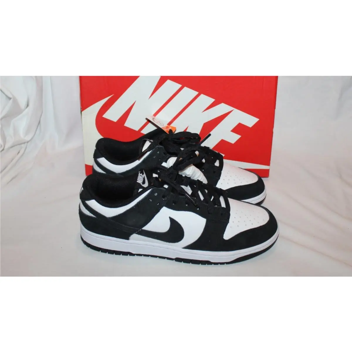 Men`s Dunk Low Leather Retro SE Suede Panda Black/white SZ 9 by Nike