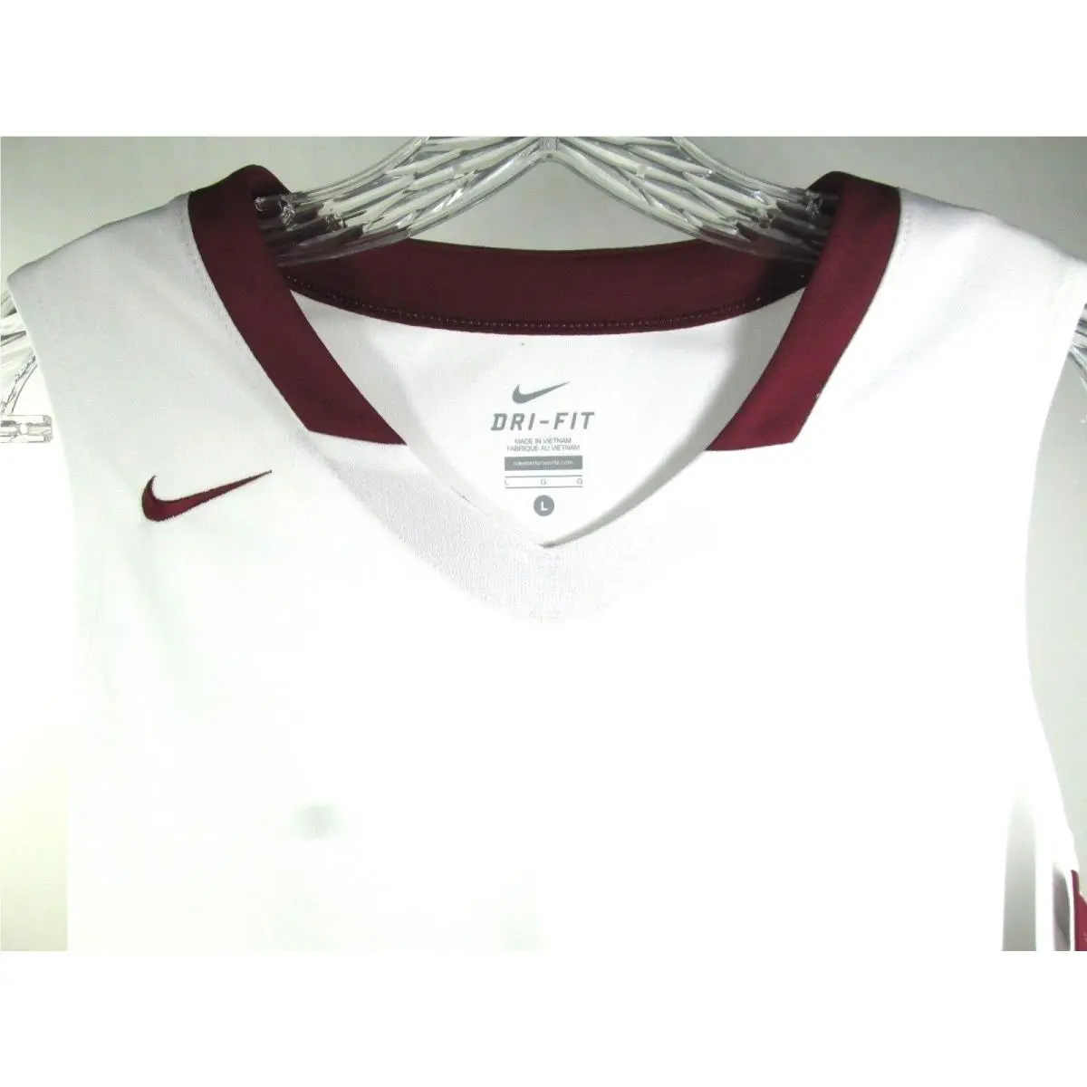 Nike clothing - white/cardinal red (UPC: 676556726062) 1