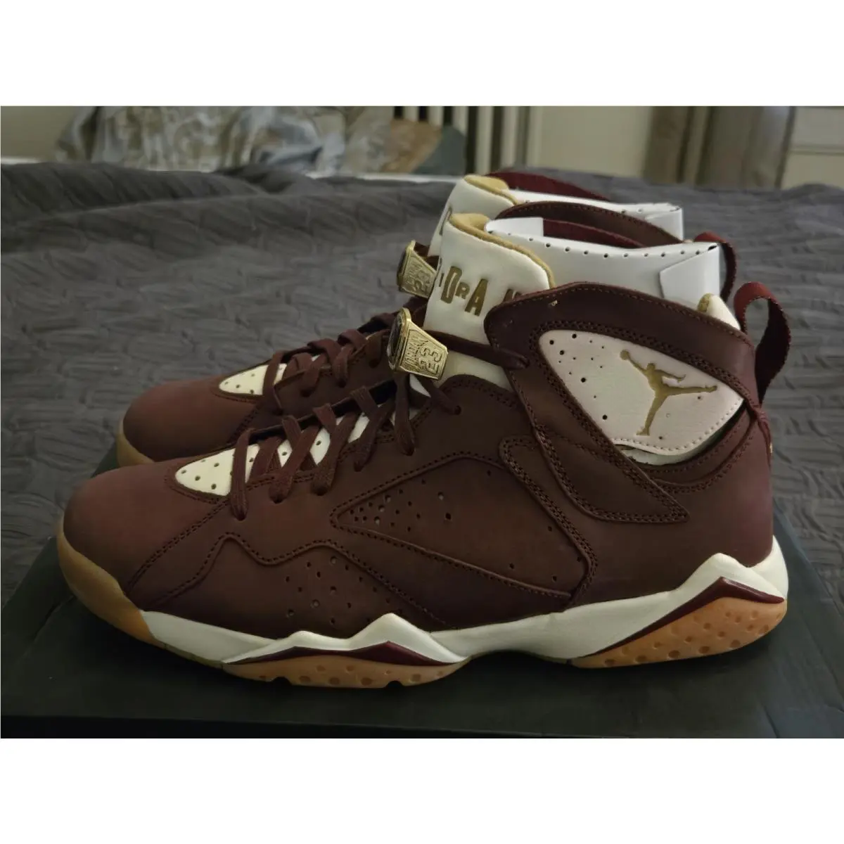 Nike shoes - Air Jordan 7 - Air - 725093-630 - Team Red / Metallic Gold / Sail / Gum 0