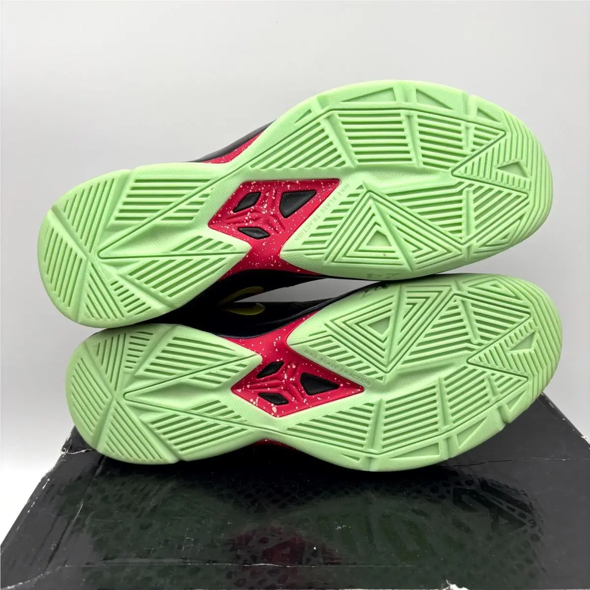 Nike shoes - Nike Kobe Venomenon 4 635578-003 - 635578-003 - Black (UPC: 884802963202) 3