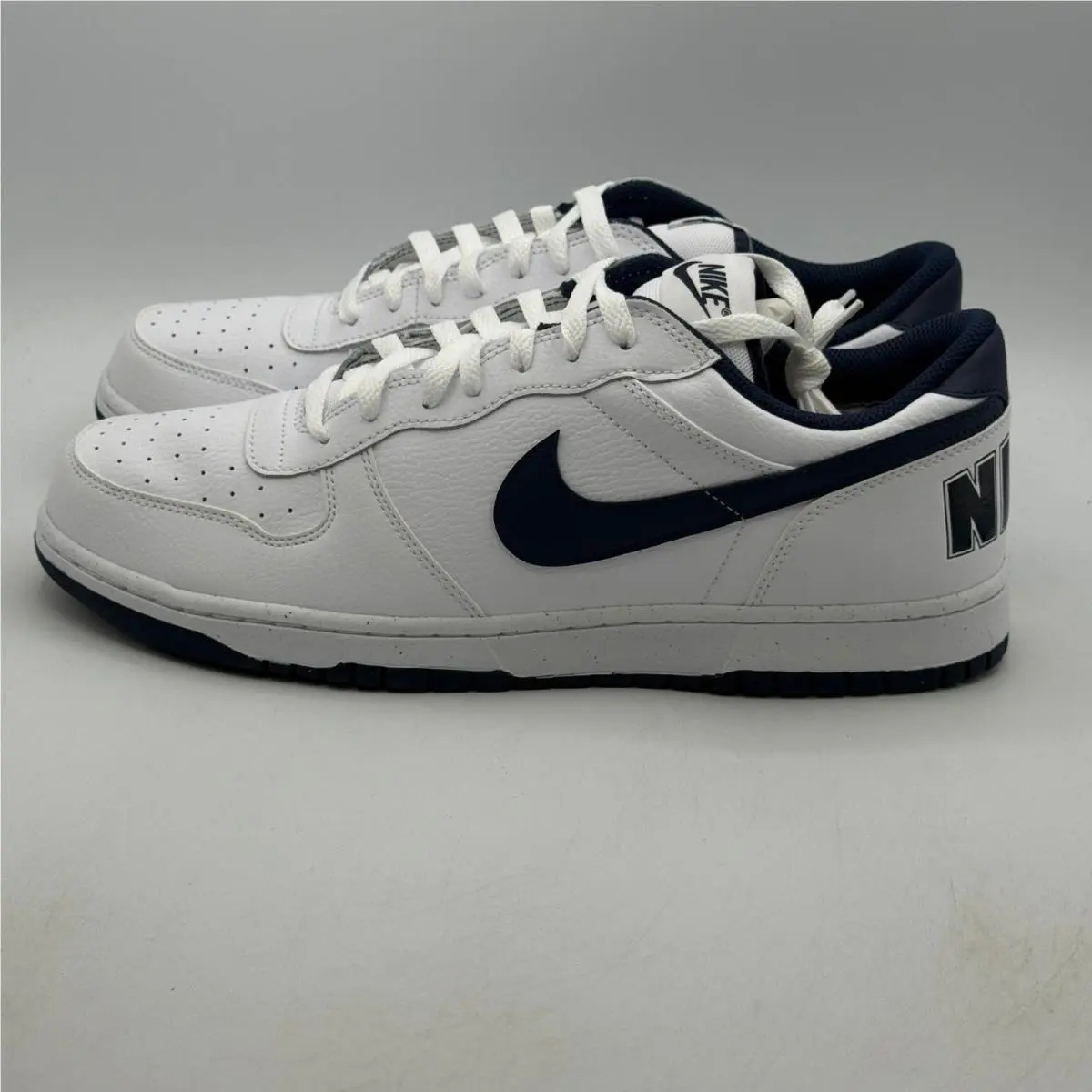 Nike shoes - Nike Big Nike Low - Big Low - White 2