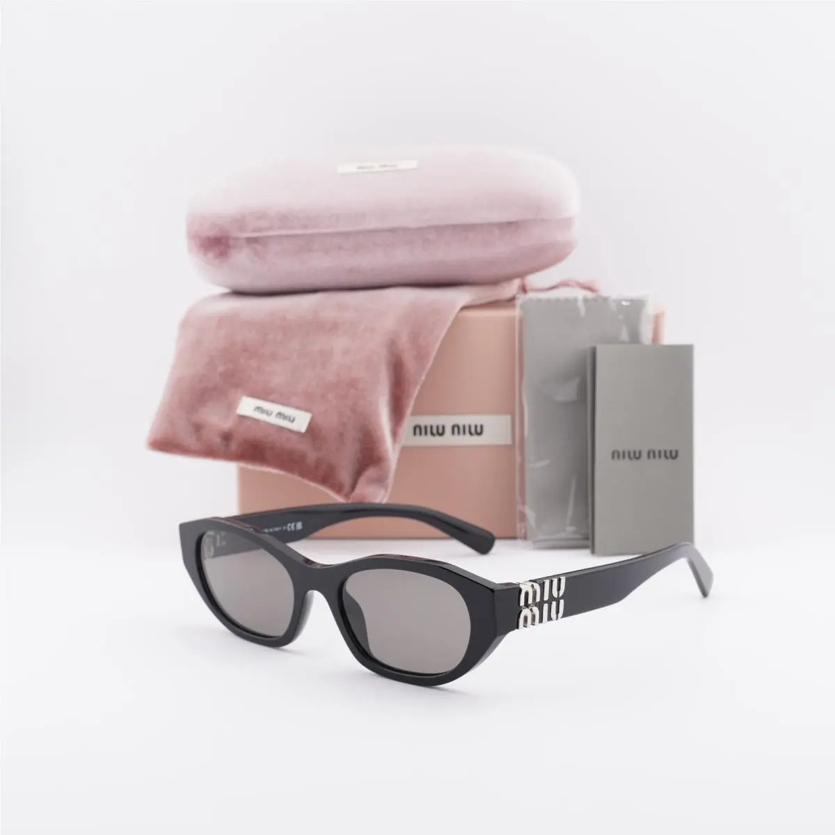 MU A03S 16K8 0Q Black/dark Grey 53-19-140 Sunglasses by Miu Miu