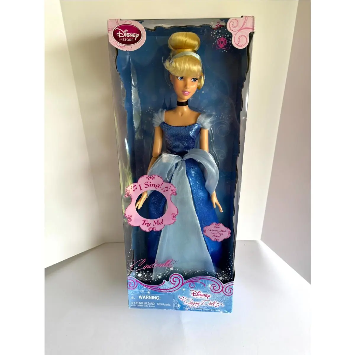 Disney Store Princess Cinderella Singing Doll A Dream Is a Wish Your Heart Makes