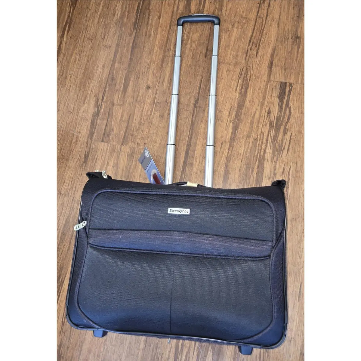 Liftwo Carry On Wheeled Garment Bag Black 58749-1041 w/ Tags by Samsonite