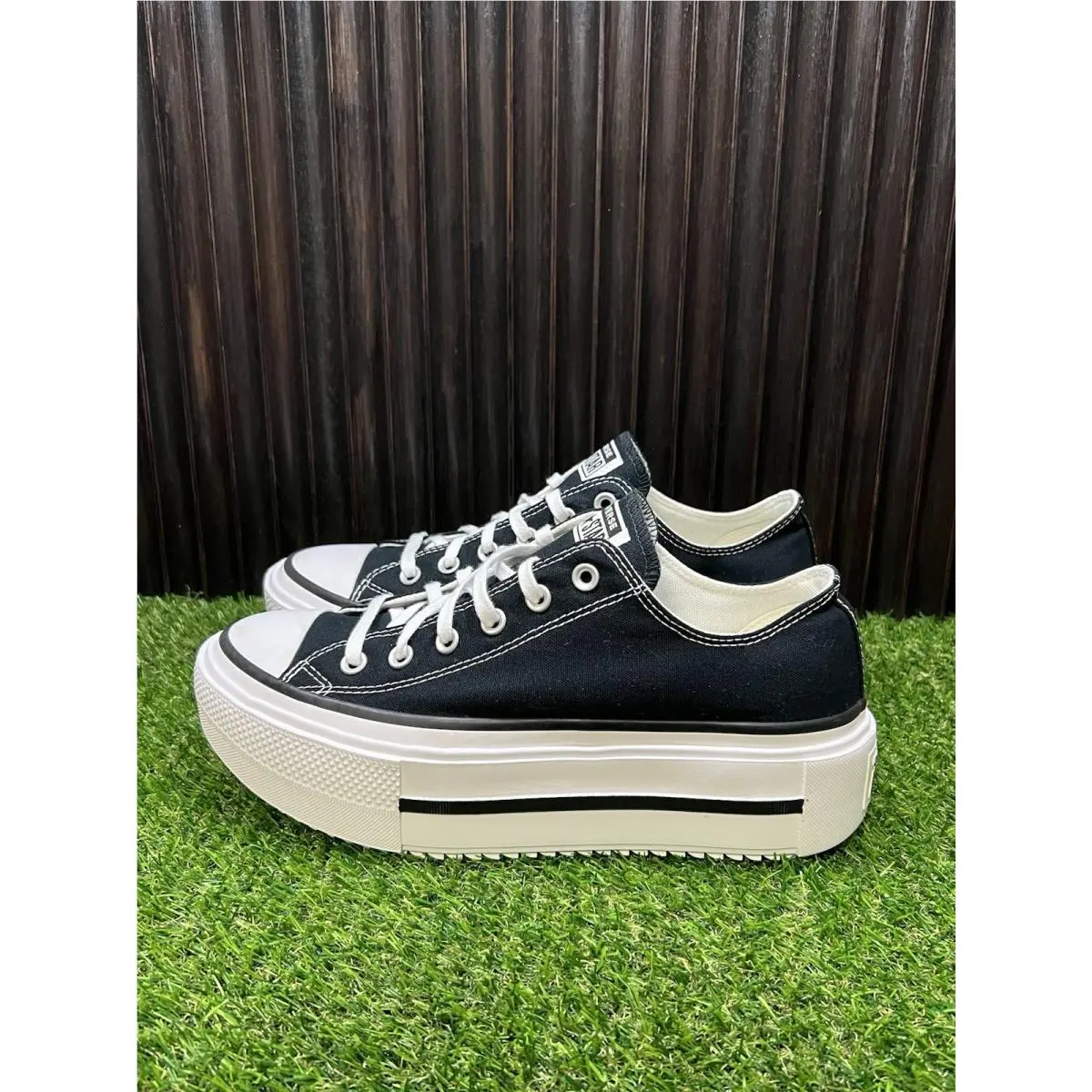 Size 8.5 - Converse Chuck Taylor All Star Lift Double Stack Low Black White