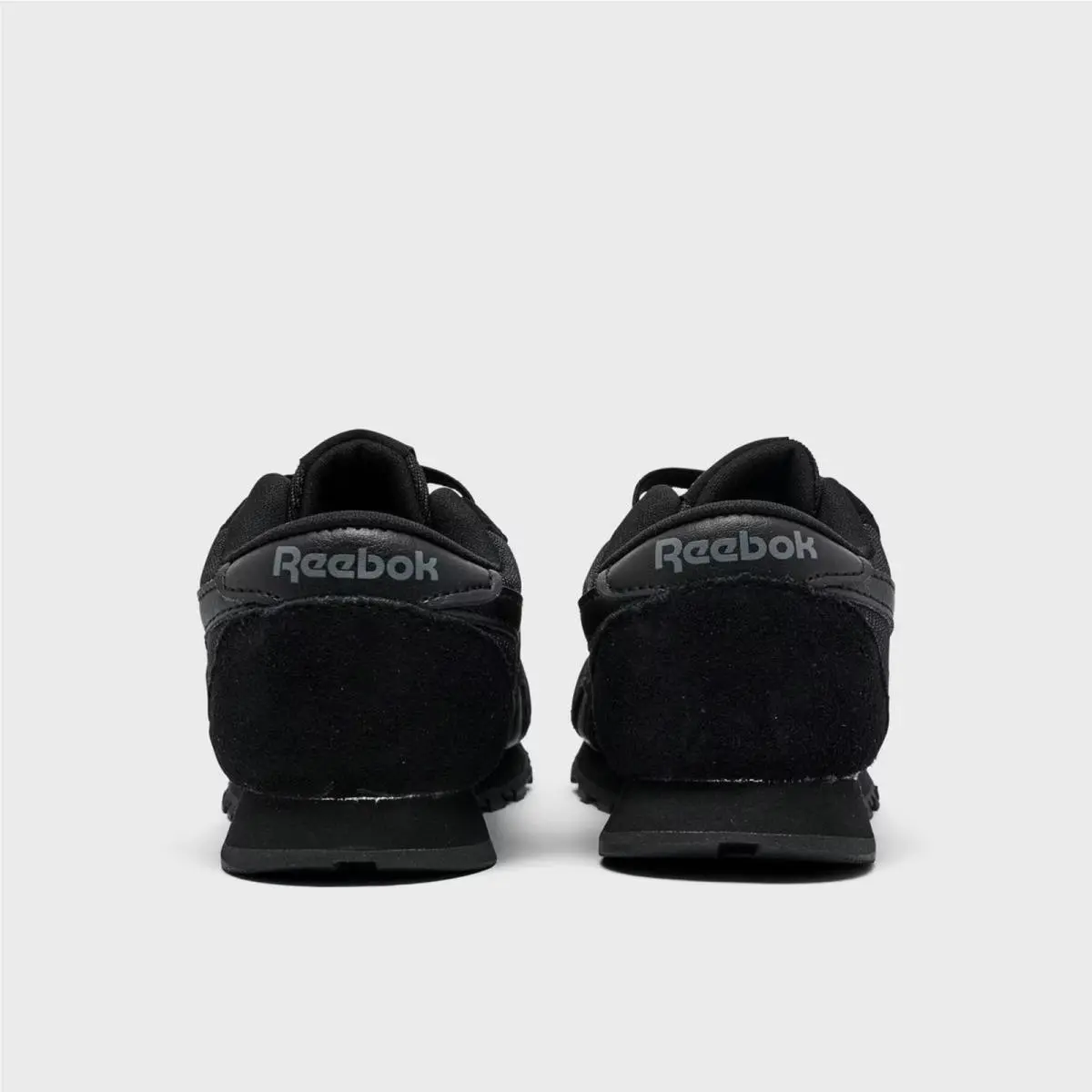 Reebok shoes - 252738 001 - Black/Black/Black 6