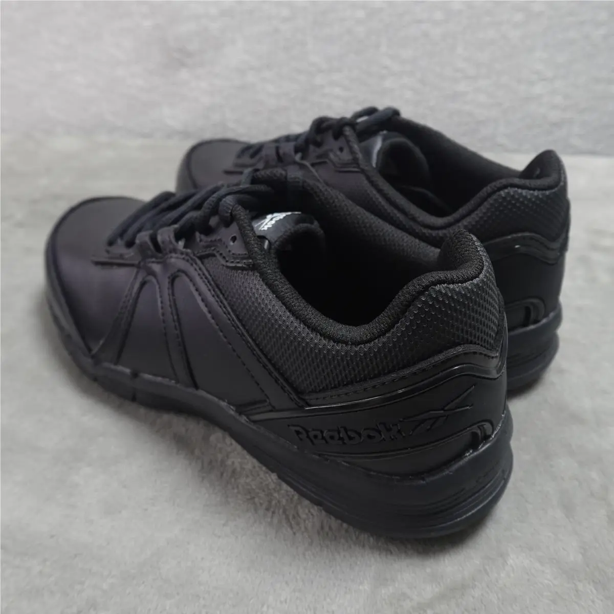 Reebok shoes - Black 4