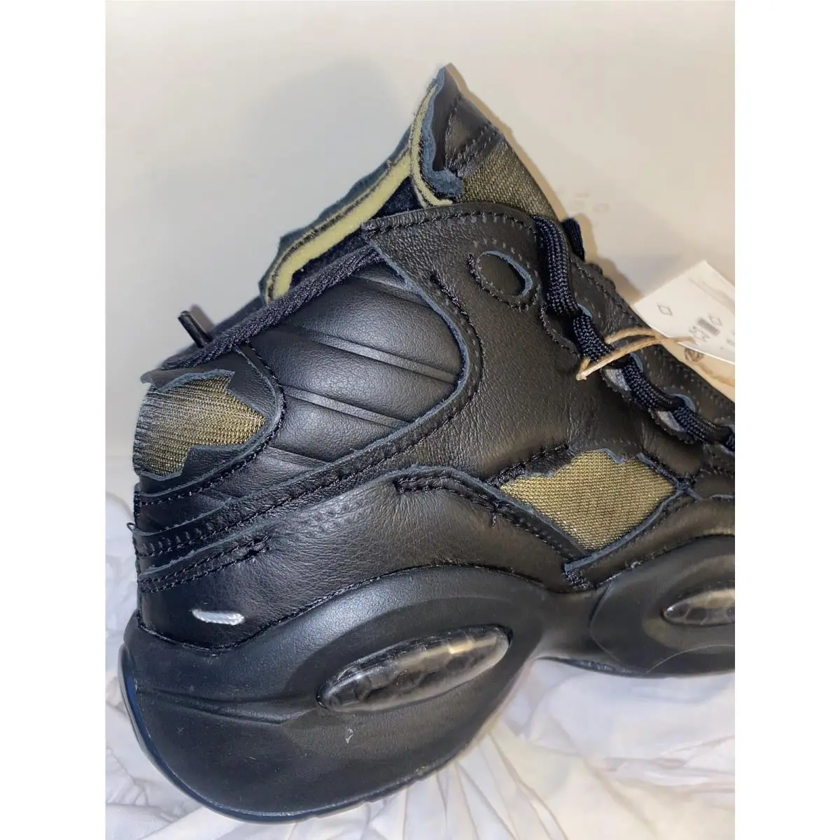 Reebok shoes - Reebok Question Margiela - Question Margiela - GW5001 - Black 1