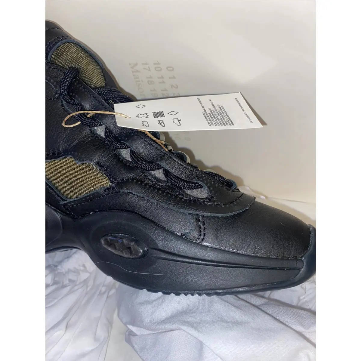 Reebok shoes - Reebok Question Margiela - Question Margiela - GW5001 - Black 2