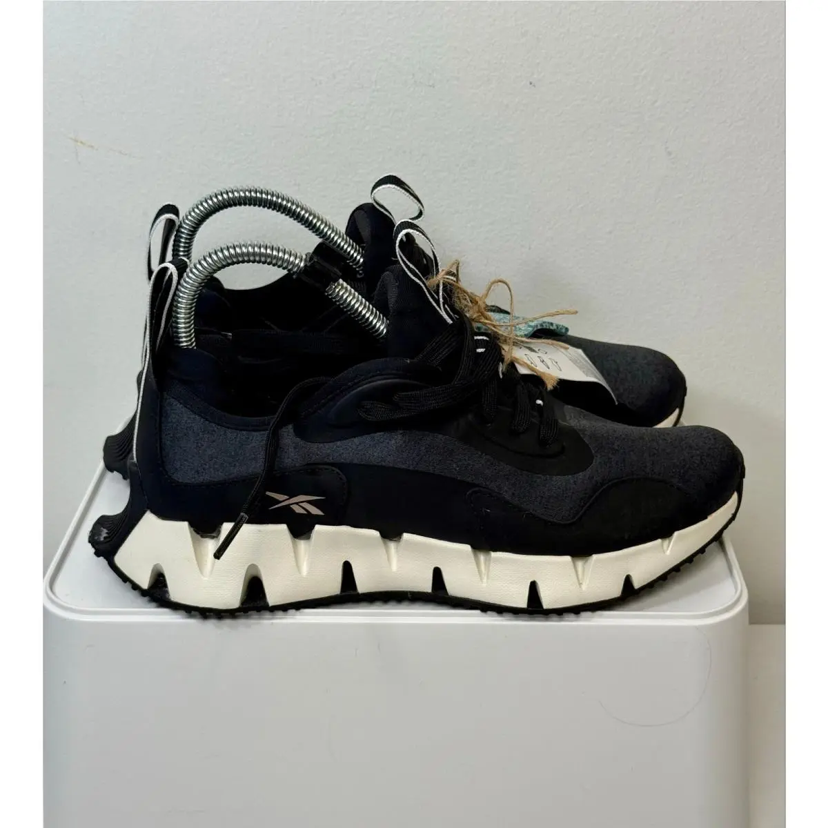 Reebok shoes - Black 5
