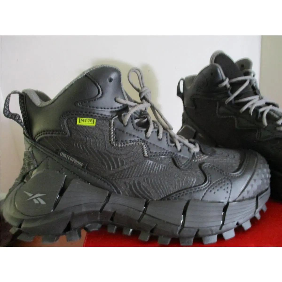 Reebok shoes - Black 1