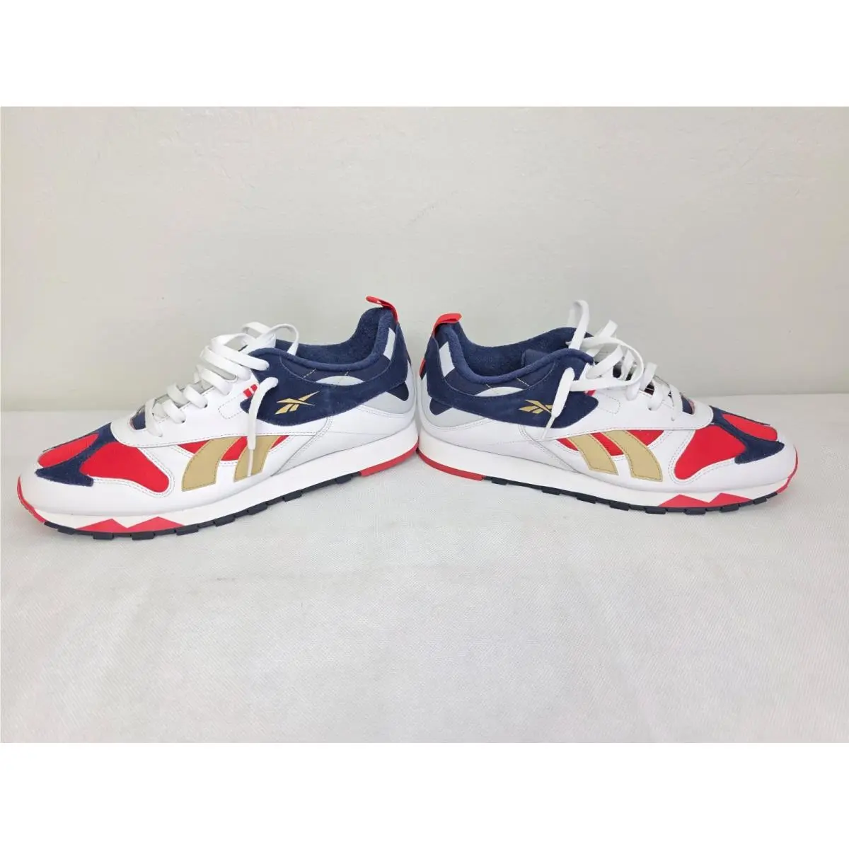 Reebok shoes - various 0