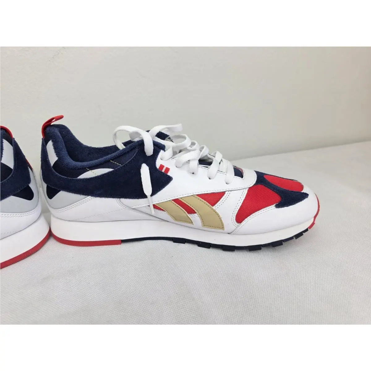 Reebok shoes - various 6