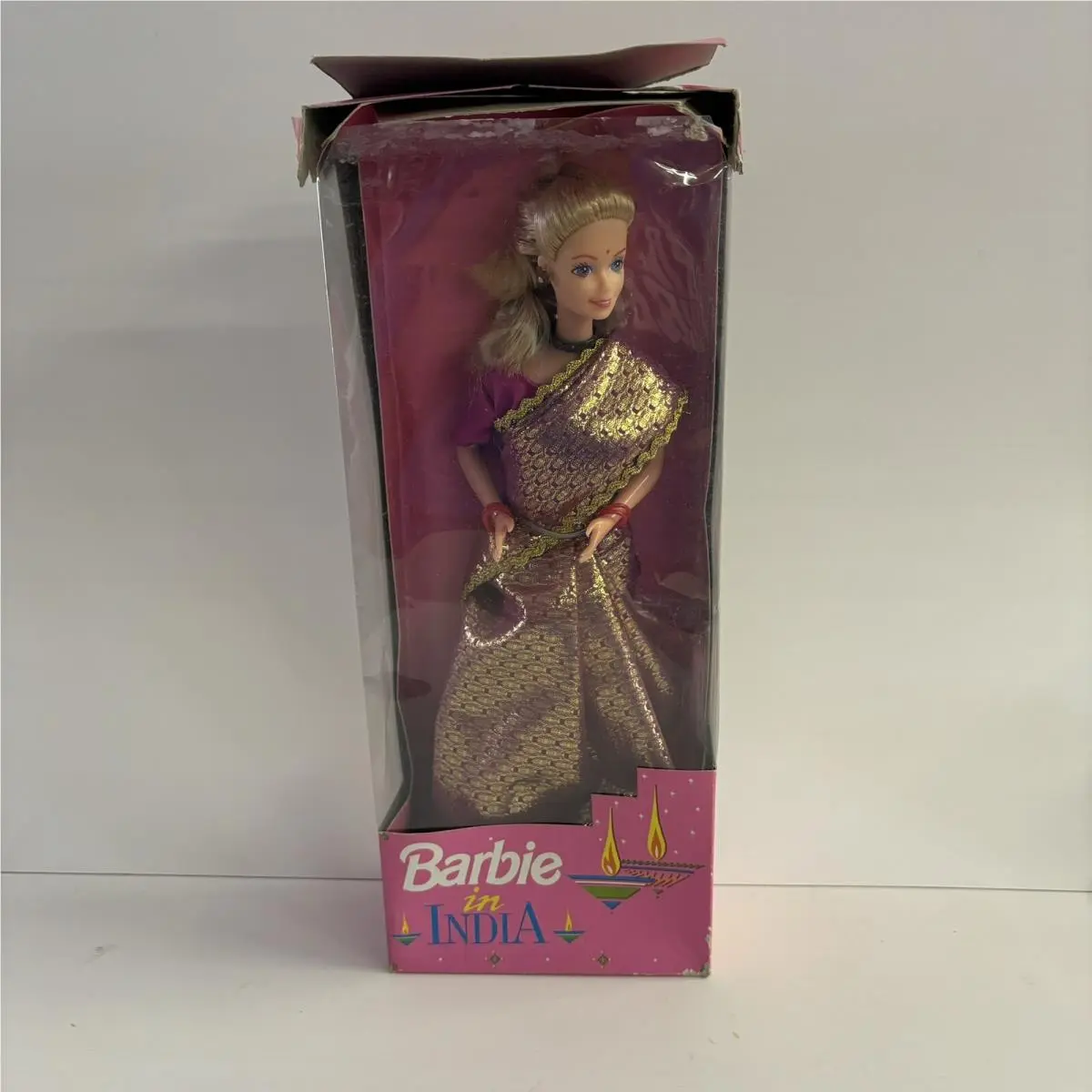 Barbie Doll IN India 1994 Leo Mattel 9910 Purple and Gold Outfit Blonde