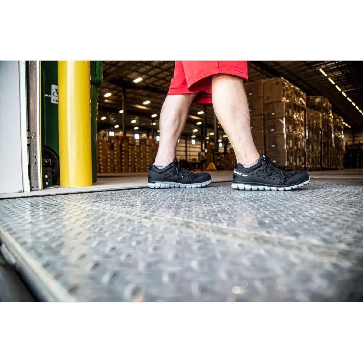 Reebok shoes - Black (UPC: 690774393578) 2