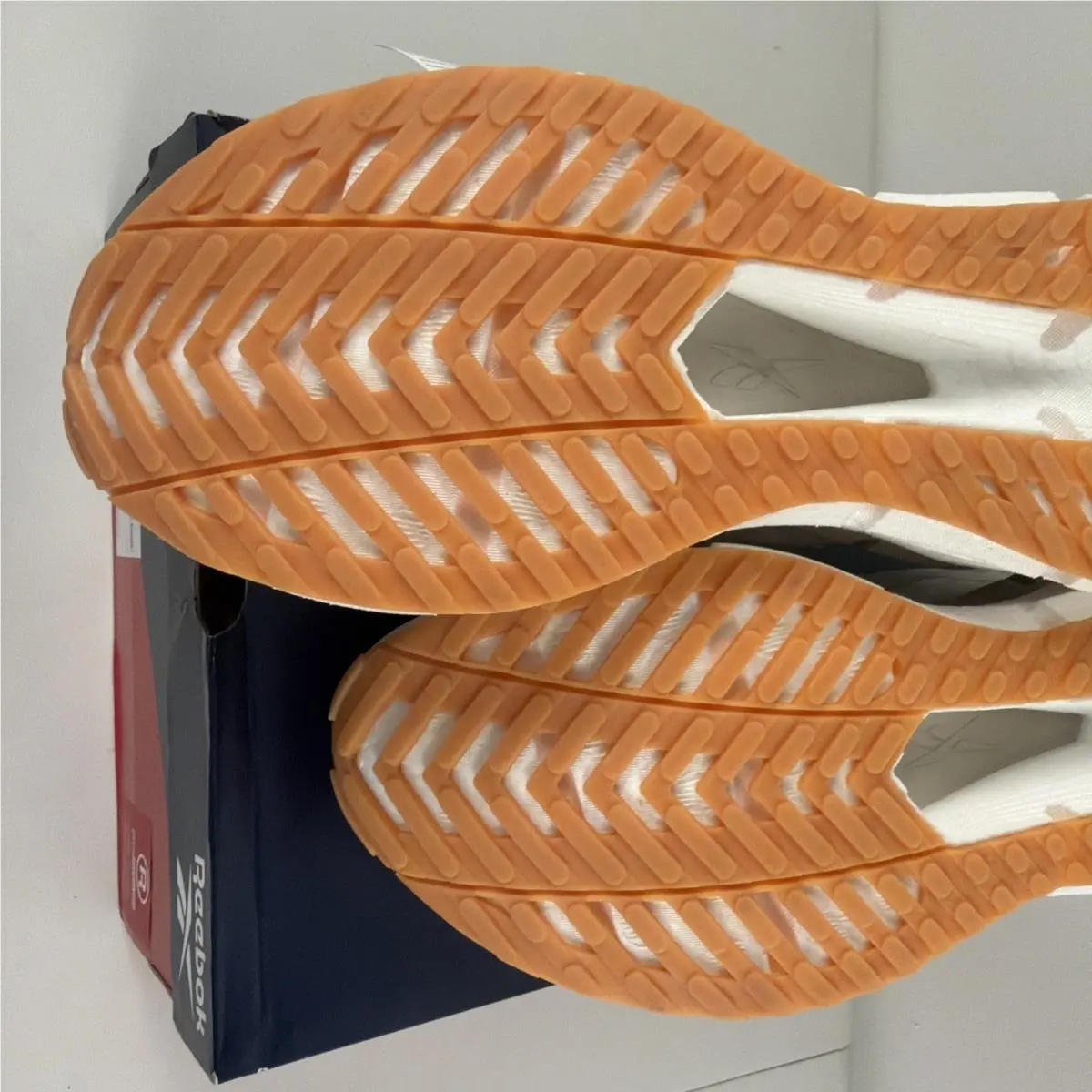 Reebok shoes - Reebok Run - Run - Chalk/White/Gum 9